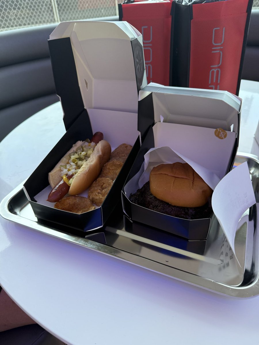 mgruff's tweet image. ⁦@elonmusk⁩ ⁦@woodhaus2⁩   A great meal yesterday at the Tesla Diner !! A magical diner as only the creative team at Tesla could do