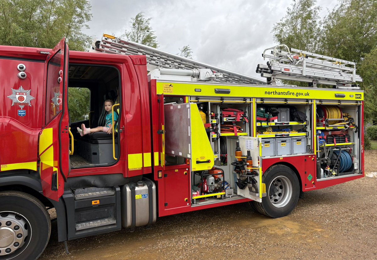 jjgiddens's tweet image. Big thanks to Northamptonshire Fire &amp;amp; Rescue Service for making this 3-year-old’s day! Absolutely loved getting to sit in a real life fire engine! 🚒 ❤️