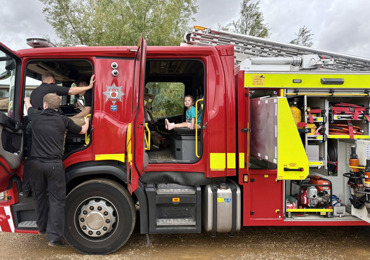 jjgiddens's tweet image. Big thanks to Northamptonshire Fire &amp;amp; Rescue Service for making this 3-year-old’s day! Absolutely loved getting to sit in a real life fire engine! 🚒 ❤️
