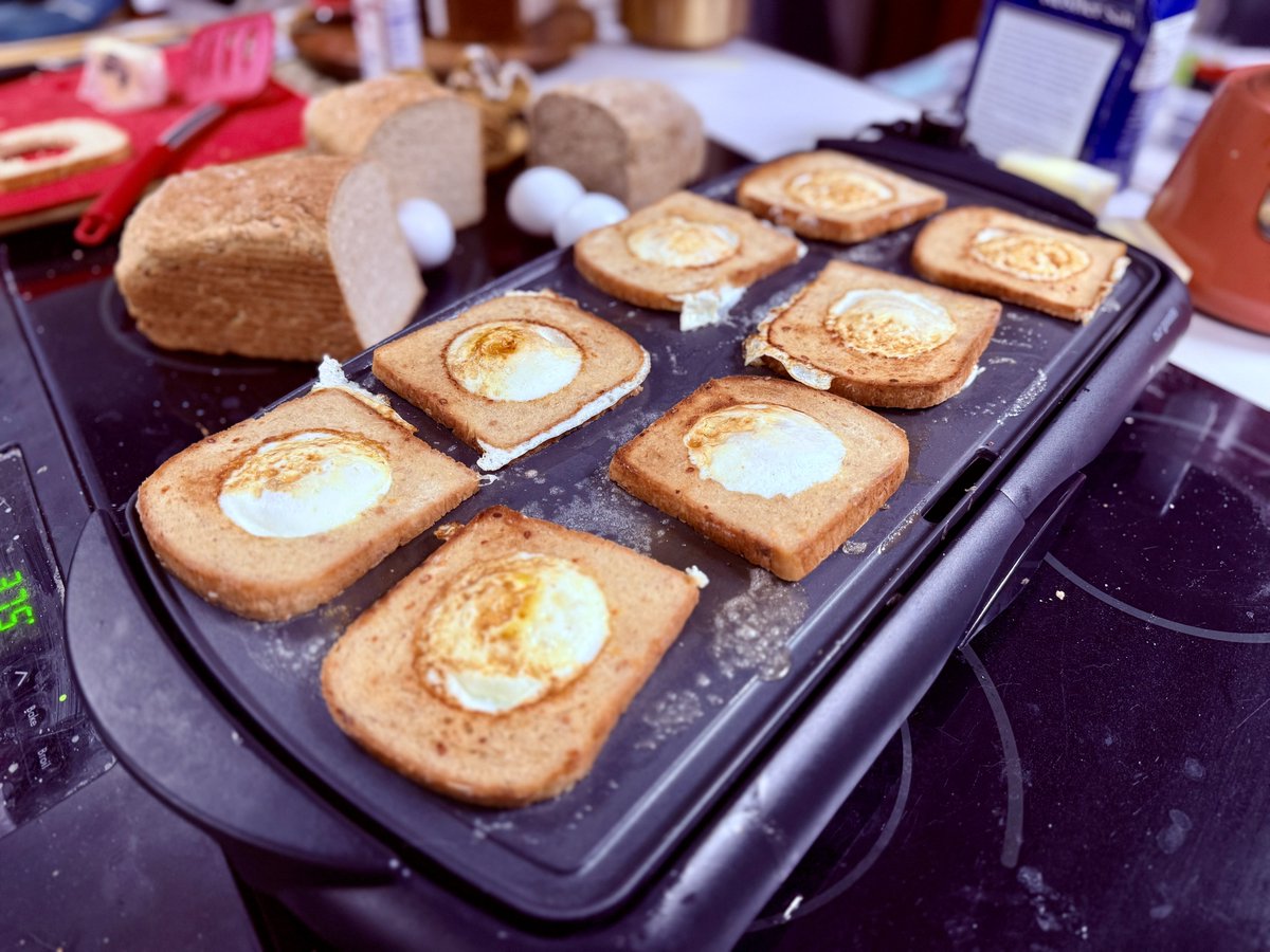 RealJasonNelson's tweet image. Do you remember having these for breakfast?
We are using the oat bread my 9yo just made 😊