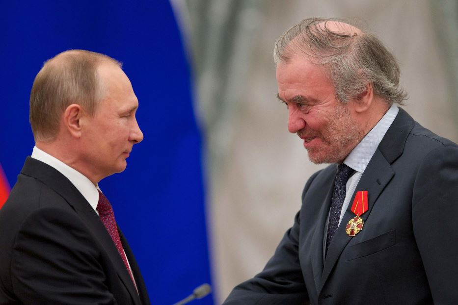 marsetac's tweet image. Parafrasando @VincenzoDeLuca mi verrebbe da dire che della guerra in Ucraina Putin è colpevole, ma Gergiev non è innocente. Ma così rischierei di apparire quasi assolutorio verso il maestro, che in realtà ha responsabilità che a mio avviso sono chiare e dirette.
Leggendo…