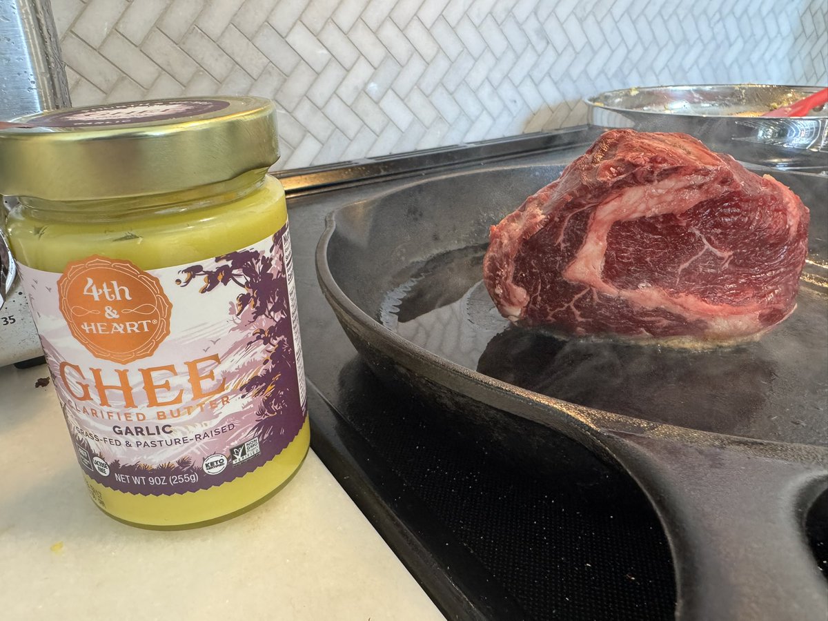 EmanBotl's tweet image. How do you cook your steak?  Today, cast iron with a bit of garlic ghee butter.