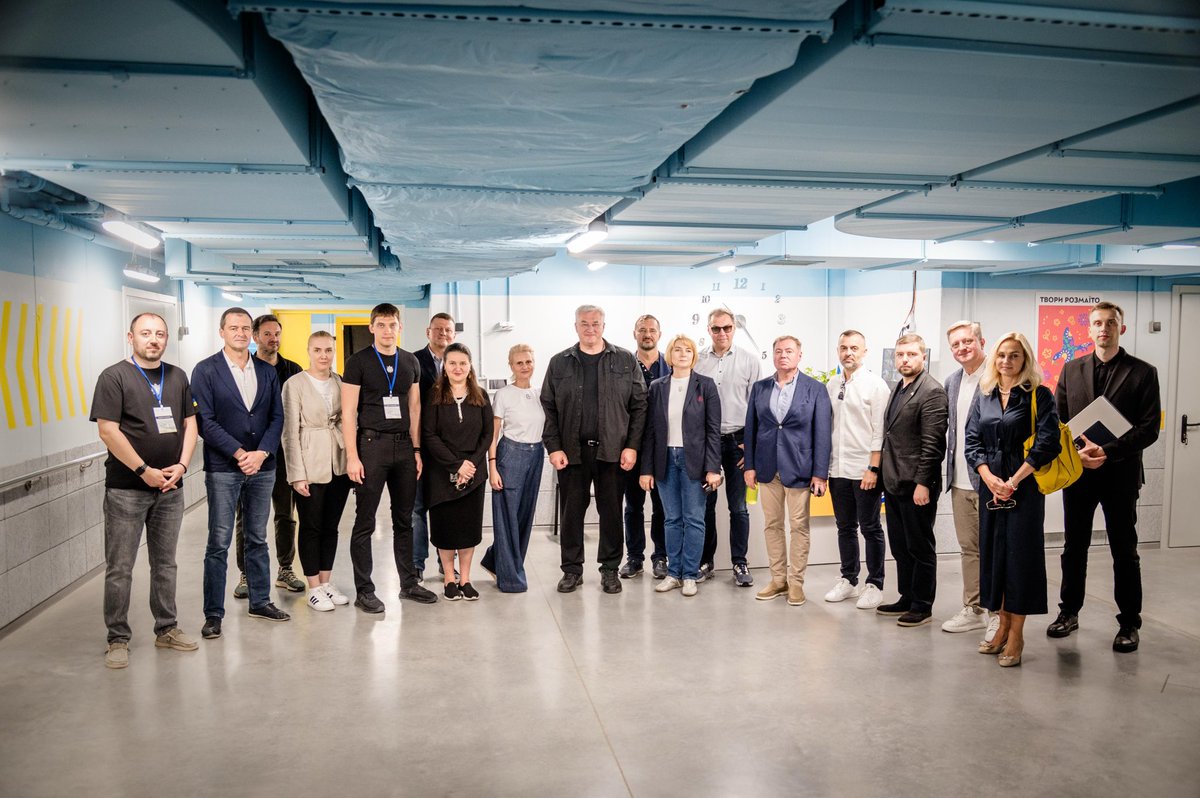 andrii_sybiha's tweet image. In Zaporizhzhia, we visited a unique underground school, “Sich Collegium”. It allows children to learn safely offline, despite constant Russian strikes against the city.
This school opened in February 2025 and already has nearly 270 students. Ten of them had returned to their…