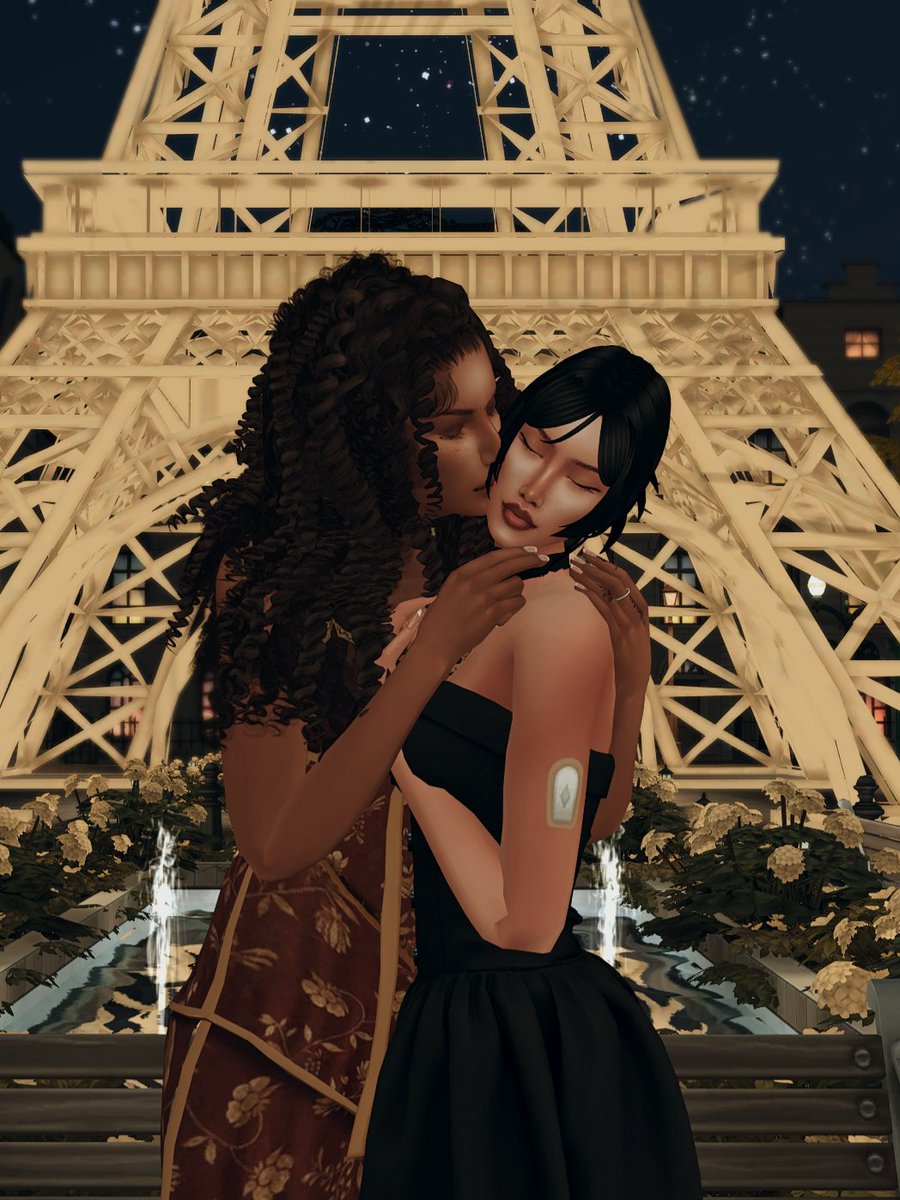 simsolette's tweet image. Lovers in Paris ♡