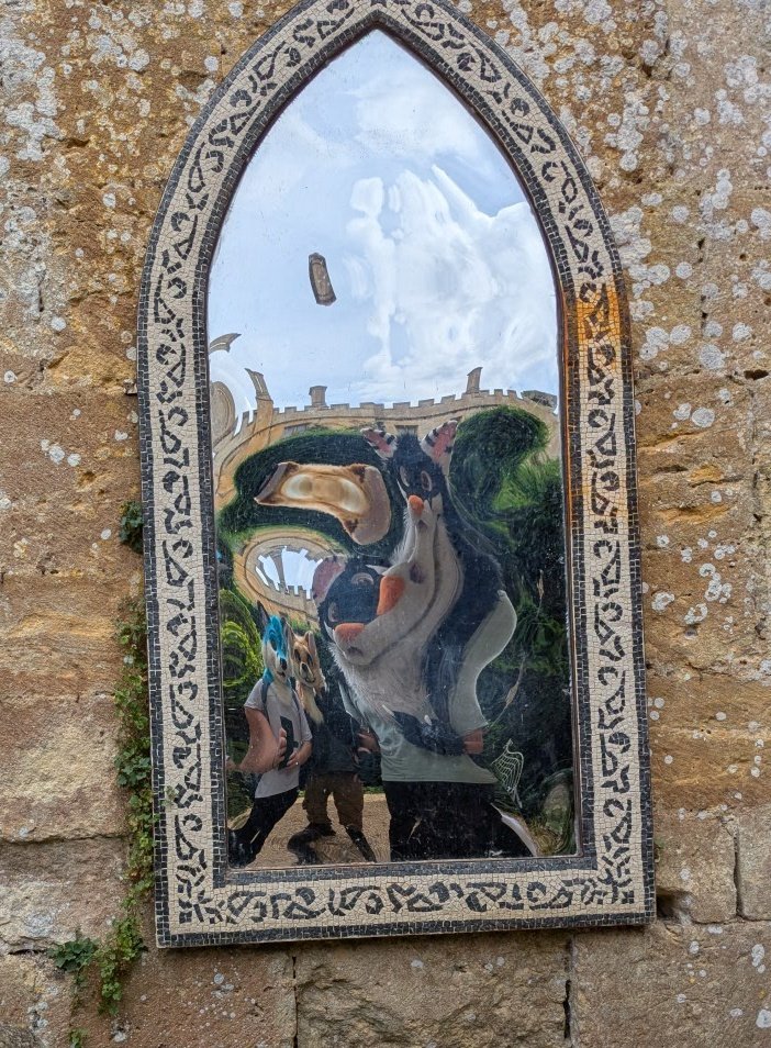 ThePocketyFox's tweet image. This mirror shows you your true selves.
Very silly pictures from Fantasy Forest with
@nobufusky
@Atatatlas
@CerriFox