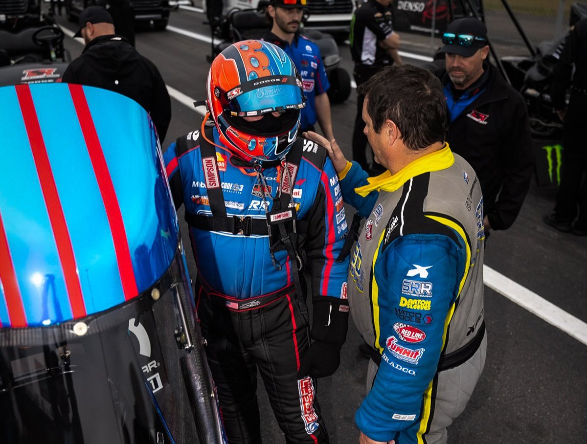 TonyStewart's tweet image. First and foremost, my thoughts and prayers are with @shawnreed_tf after his wild ride yesterday. Moments like that remind all of us how intense and unpredictable this sport can be — and just how much respect every driver out here deserves.
We ended Saturday qualifying 5th with…