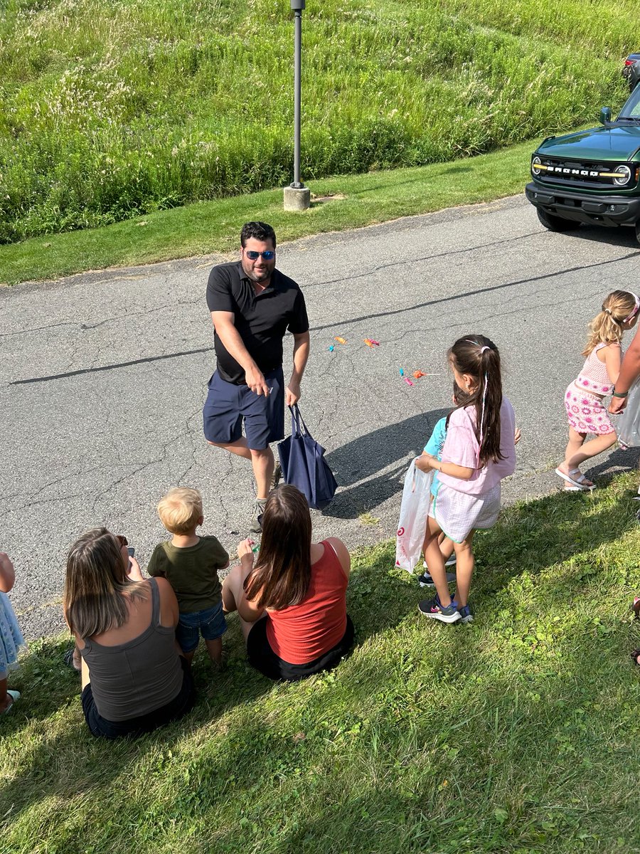 SenRobinsonPA's tweet image. Thank you to everyone who made Ohio Township Community Day a success! Thank you to township officials for the warm welcome, and to first responders from Ohio Township and nearby communities for providing great activites and keeping us safe. Until next time!
