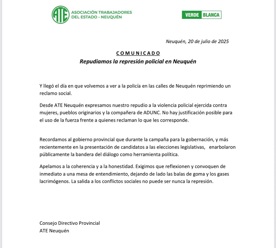 Desde ATE Neuquén repudiamos la represión policial en las calles de #Neuquén contra mujeres, pueblos originarios y la compañera de #ADUNC. El gobierno debe dejar los gases y balas de goma, y convocar urgente a una mesa de diálogo.👉🏽 bit.ly/3IBpQJL