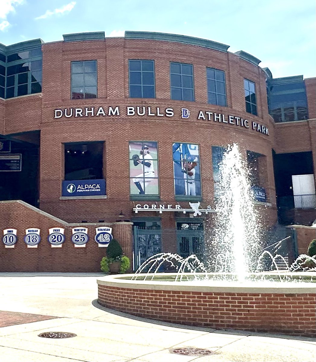 AndreaThome's tweet image. No sign of Crash Davis. ⚾️