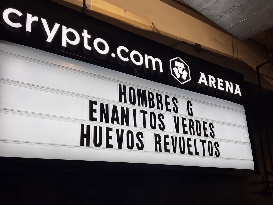 Hombres G Oficial (@hombresg) on Twitter photo About last night…
Cerramos #HuevosRevueltosTour2 en Los Ángeles, en el <a href="/cryptocomarena/">Crypto.com Arena</a> 🤟
Gracias, a nuestros hermanos <a href="/EnanitosOficial/">Enanitos Verdes</a> por este viaje juntos.
Y gracias, EE.UU., por tanto cariño.
Nos vemos pronto. 🎶❤️🇺🇸
#HombresG
📸: Manuel Morán About last night…
Cerramos #HuevosRevueltosTour2 en Los Ángeles, en el <a href="/cryptocomarena/">Crypto.com Arena</a> 🤟
Gracias, a nuestros hermanos <a href="/EnanitosOficial/">Enanitos Verdes</a> por este viaje juntos.
Y gracias, EE.UU., por tanto cariño.
Nos vemos pronto. 🎶❤️🇺🇸
#HombresG
📸: Manuel Morán