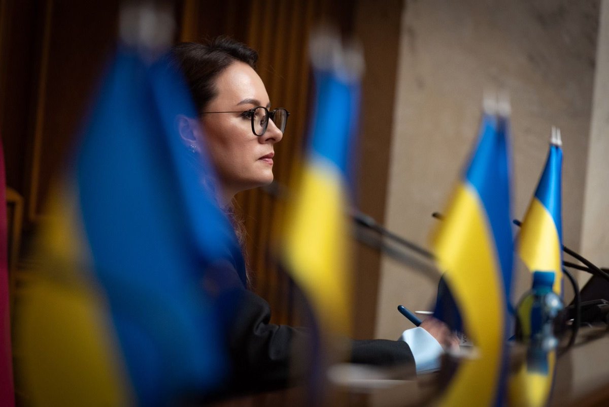 Svyrydenko_Y's tweet image. Перший тиждень на новій посаді позаду.
Дякую всім за теплі слова та підтримку — в особистих повідомленнях і соцмережах. Не всім встигла відповісти, але всі повідомлення бачила і щиро вдячна.
Ми одразу взяли високий темп. Провела перше засідання уряду, серію зустрічей із…