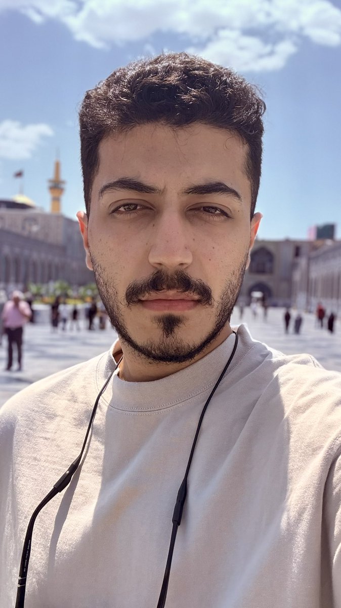 alirezanouriX's tweet image. امام رضا قبلاً سالی یهبار میطلبید، الان چهار ماه یهبار.