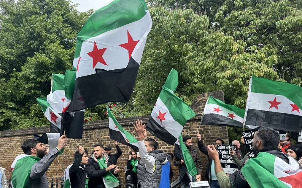 Syrians rally in UK calling for protection of Druze community
 maghrebi.org/2025/07/20/syr…