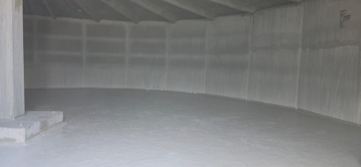 Continuem treballant per una millor gestió de l'aigua. Amb <a href="/fisersa/">FISERSA</a> hem realitzat la impermeabilització d'un dels dipòsits d'aigua de #Vilafant. Aquesta és una de les accions en les quals invertim els 150.000 € del pressupost que destinem a la millora de la xarxa d'aigües.