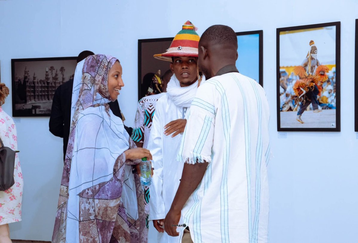 BenbereM's tweet image. Exposition photographique👇
📸 Fruit du Collectif des photographes du Mali en partenariat avec Mali Tourisme Officiel, l'exposition a débuté hier samedi, 1️⃣9️⃣ juillet au Musée de Bamako, mettant en avant la richesse de la diversité culturelle malienne, des différentes régions au…