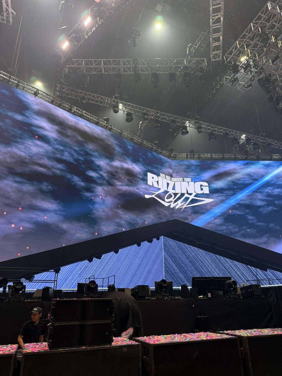 s11_h21's tweet image. 홍콩 day2🥵