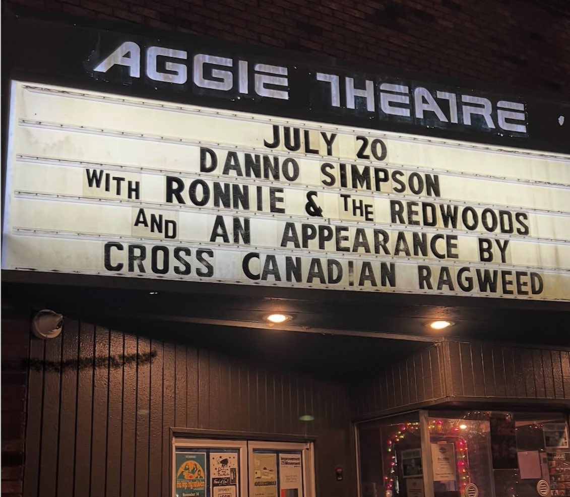 DannoSimpson's tweet image. Yes, it’s true. Cross Canadian Ragweed is hopping on my show tonight at Aggie Theatre.