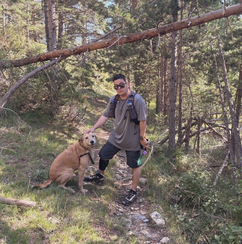 Después de dos semanas de desconexión, de llegar a mis mínimos de estrés, de ponerme 200km en las piernas, de hacer 13 canciones… toca volver a la guerra.