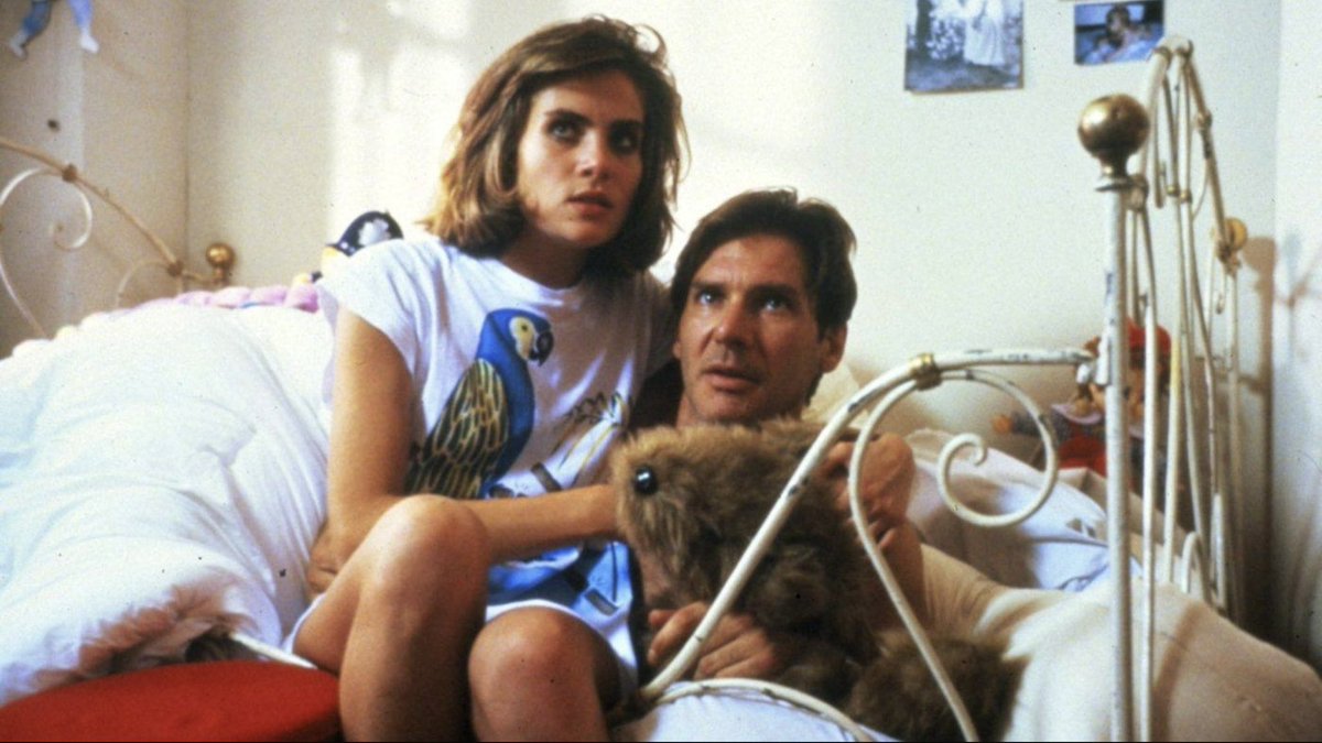 SelectWomanTaft's tweet image. Watching Polanski’s decent 1988 kidnap thriller Frantic.
Ennio Morricone score.
Harrison Ford is such a terrible actor and it’s hilarious when he tries to emote, but also infuriating that he couldn’t do that for Ridley.
What a fucking asshole.
😠