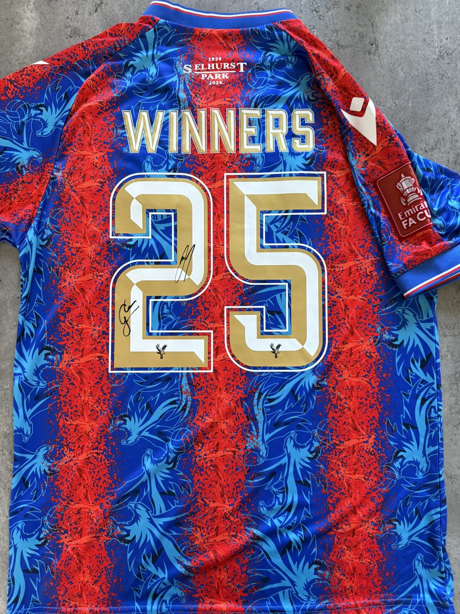supersignatures's tweet photo. Crystal Palace fa cup winners signed items
For sale https://t.co/TVw5Kf0wu3