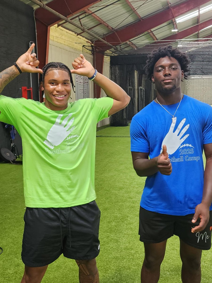 TaiYion.TANK.King2026 (@tking2026) on Twitter photo Had a GREAT time giving back to our community with my bro <a href="/DrelonMiller/">DrelonMiller</a> Thx AG <a href="/409fit/">409 Fit</a> for the invite
<a href="/CUBuffsFootball/">Colorado Buffaloes Football</a> <a href="/AggieFootball/">Texas A&M Football</a> Had a GREAT time giving back to our community with my bro <a href="/DrelonMiller/">DrelonMiller</a> Thx AG <a href="/409fit/">409 Fit</a> for the invite
<a href="/CUBuffsFootball/">Colorado Buffaloes Football</a> <a href="/AggieFootball/">Texas A&M Football</a>
