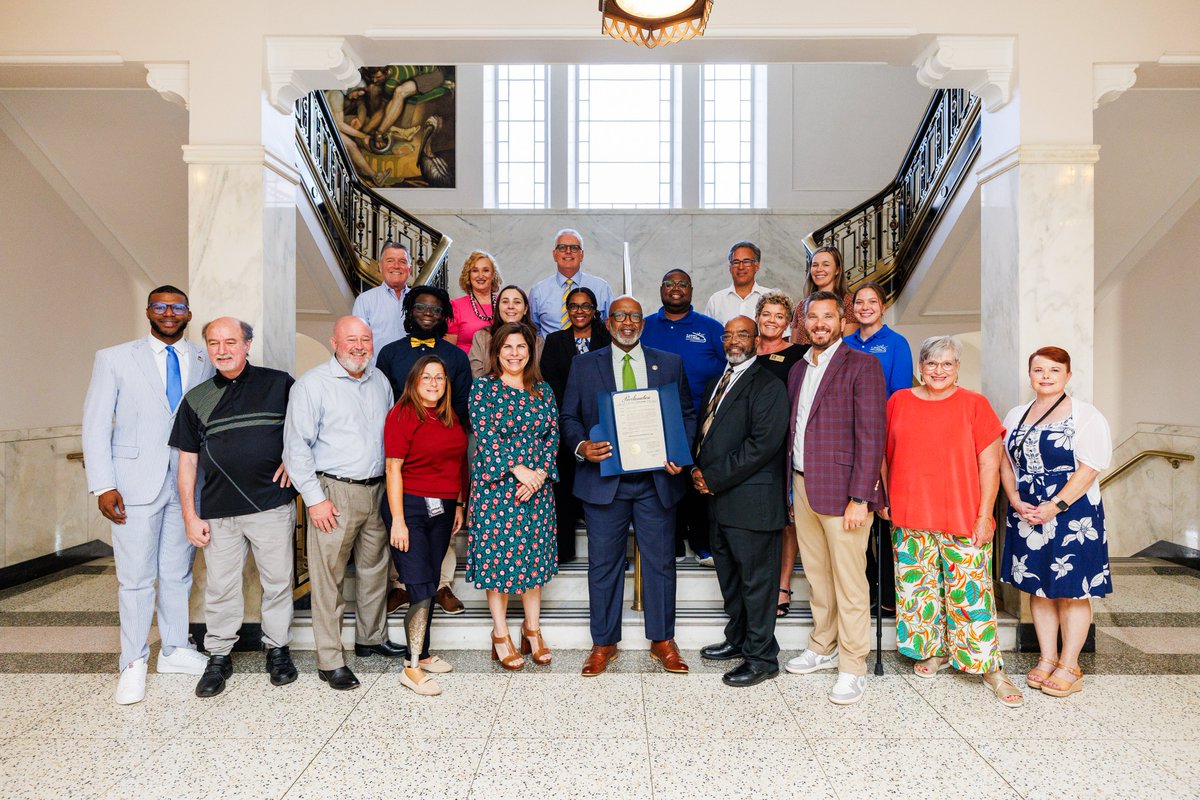 MayorKenWelch's tweet image. Last week at City Council, we celebrated several important milestones & initiatives that make @StPeteFL a special place. Join me in recognizing Get Ready for Back-to-School Month, @pbs_1914 International Conclave Week, 727 Day, & Americans with Disabilities Act Day. #WeAreStPete