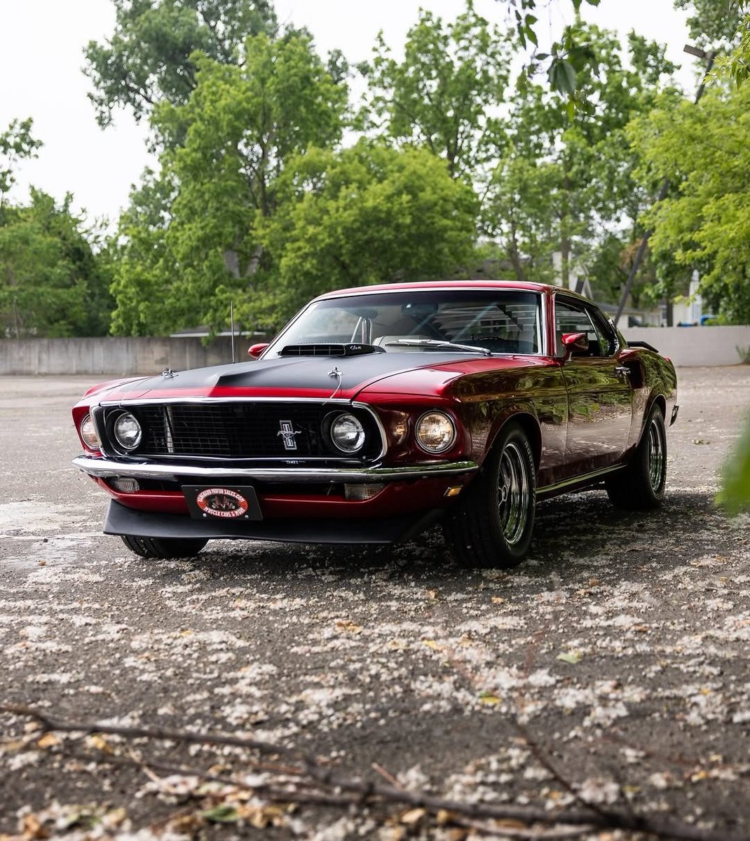 WorldWideCarsTM's tweet photo. '69 Ford Mustang Fastback R-Code https://t.co/nJWIn7HWAh