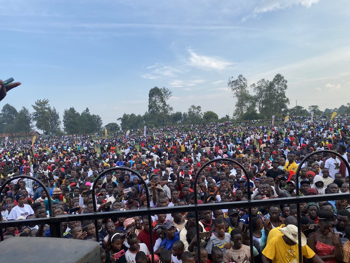 NicholasMugume1's tweet image. Cheering the masaza football game Fort-portal city 1:1 kyaka