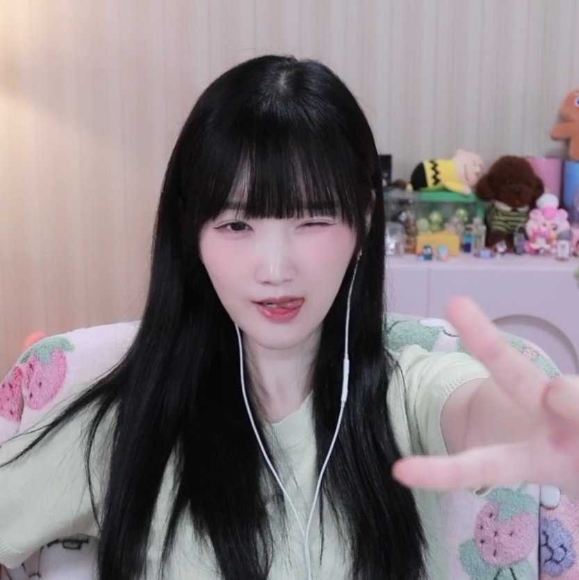 negnagneng's tweet photo. 자꾸 이러시면 보고있던 여자들 다 하룰라라가죠? https://t.co/lQrViXDcOK