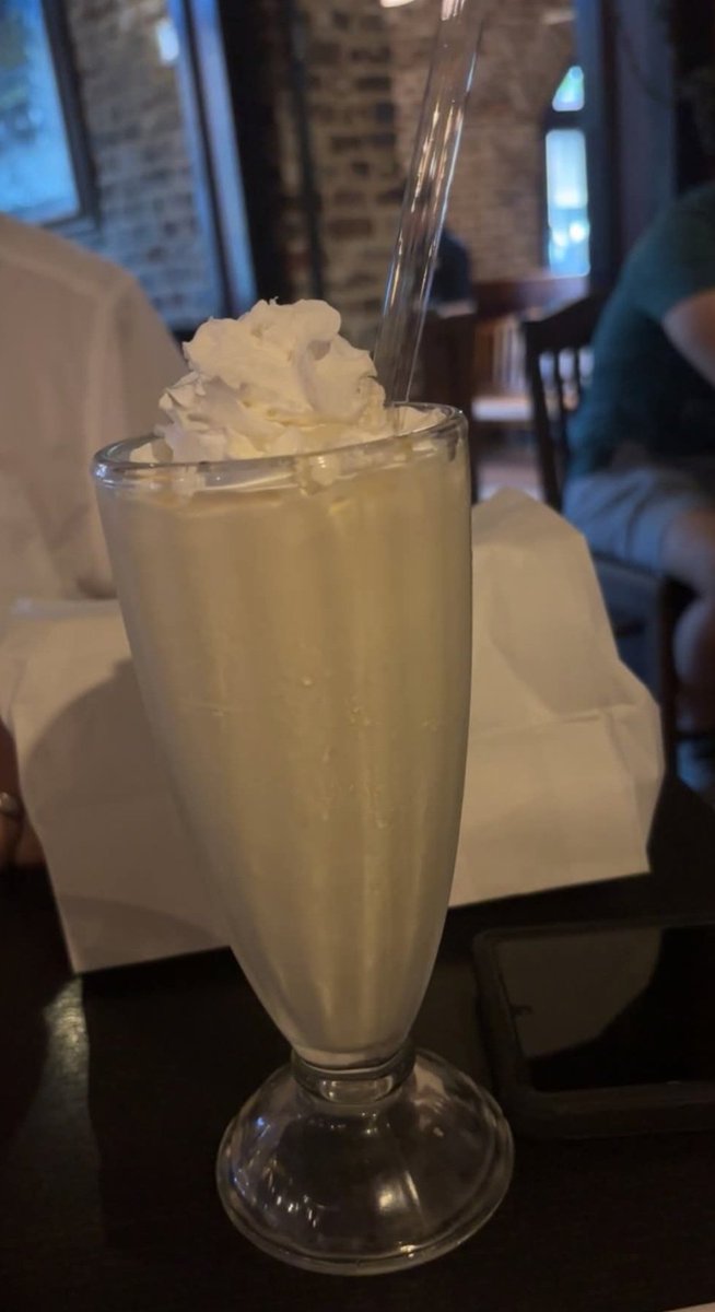 JayHazzeKY's tweet image. If you're ever in Charleston SC make sure you stop at Kaminsky's. #Bigback