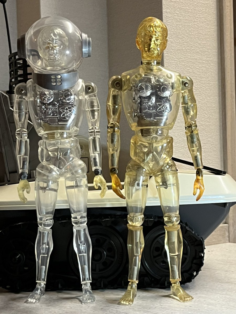 takayuki0577's tweet image. 情景作家、山田卓司さんが子供の頃持っていた変身サイボーグを見て、飴色に変色したプラスチックも素敵に思えてきた。
透明度の高いものよりむしろ良いくらい。