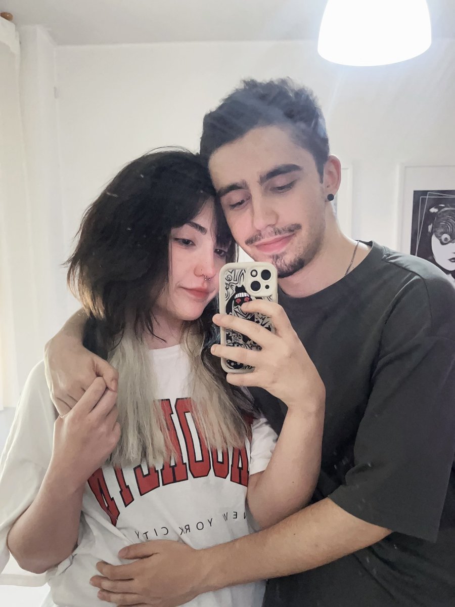 sylvialarcn's tweet image. &amp;lt;3