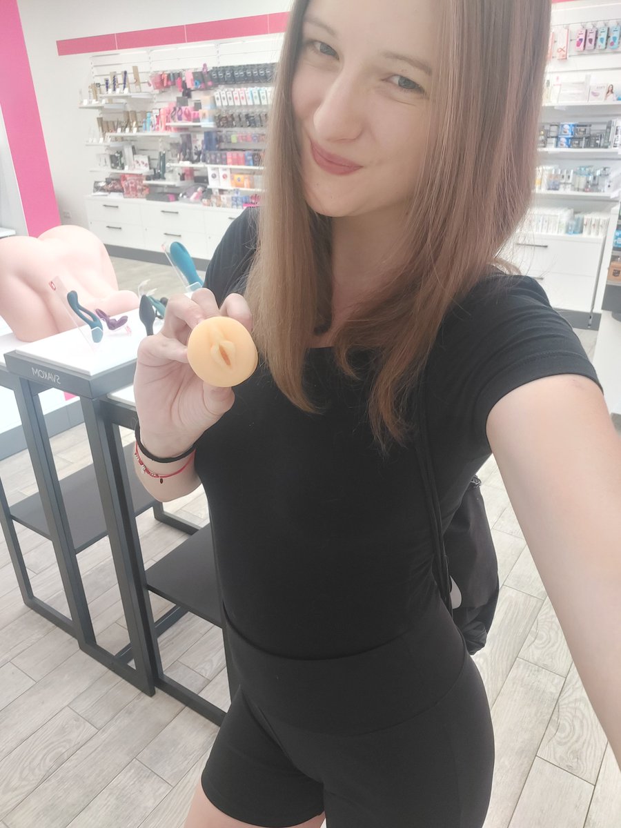 KateDevilish's tweet image. This fits you.
In every sense. 💸
#SwissSub