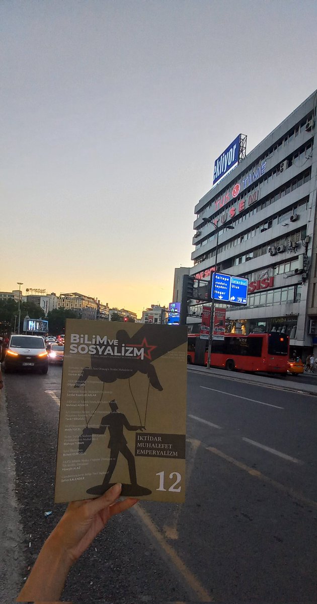 Ankara'da Bilim de var, Sosyalizm de...
<a href="/VeSosyalizm/">Bilim ve Sosyalizm Dergisi</a>