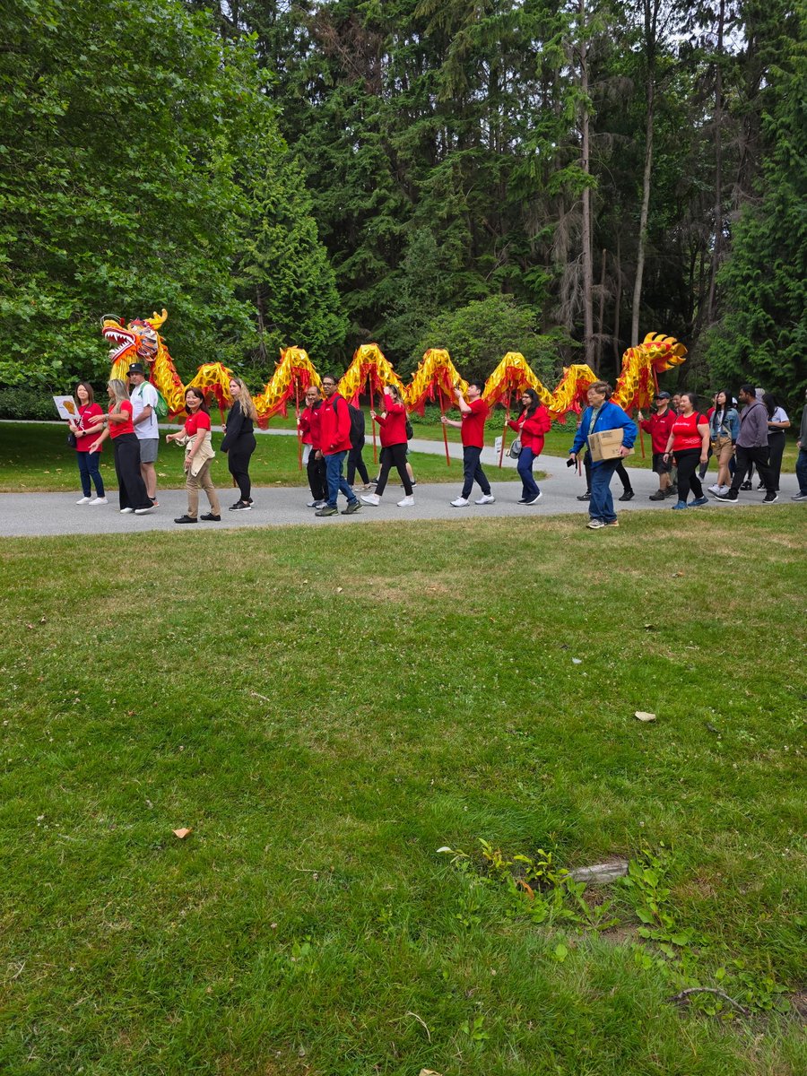 VPDChiefRai's tweet image. Great to see the community come out for the S.U.C.C.E.S.S. Walk with the Dragon this morning in Stanley Park, hosted by S.U.C.C.E.S.S. Foundation CEO Queenie Choo.
More than 4,000 people take part each year, which has raised more than $15 million since it began in 1986. The…