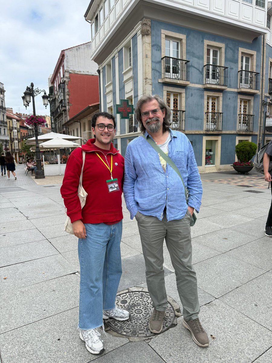 BorjaFnc's tweet image. Logro del #celsius2025: las firmas de estos 4 autores poco conocidos y que no pueden ser más majos ✨🌟✨💯
@BrandSanderson @misterkristoff
@LordGrimdark @aptshadow