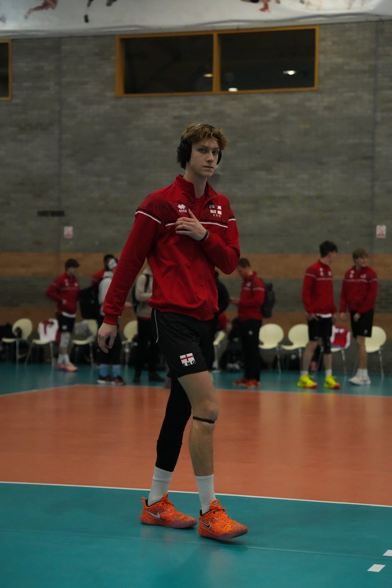 SBreakSport's tweet photo. 🎙️ Coming soon: An exclusive chat with UON star &amp; England player Sam Peters on his volleyball journey and future goals. Stay tuned for the full feature on https://t.co/2FAK4L2qpX.

Follow @sbreaksport for updates.
Get caught up. Get ahead.
#ThisIsServiceBreak #VolleyballEngland https://t.co/4fMmfemMGL