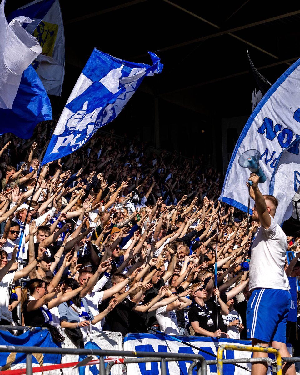 Över 7000 sålda och vi närmar oss 3000 på Curvan 📊

Köp biljett, klä dig i vitt och var på plats när uppvärmningen startar 18.15. 

Avspark mot IFK Värnamo imorgon måndag 19.00 ➡️ ifknorrkoping.ebiljett.nu. 

⚪️🔵#ifknorrköping