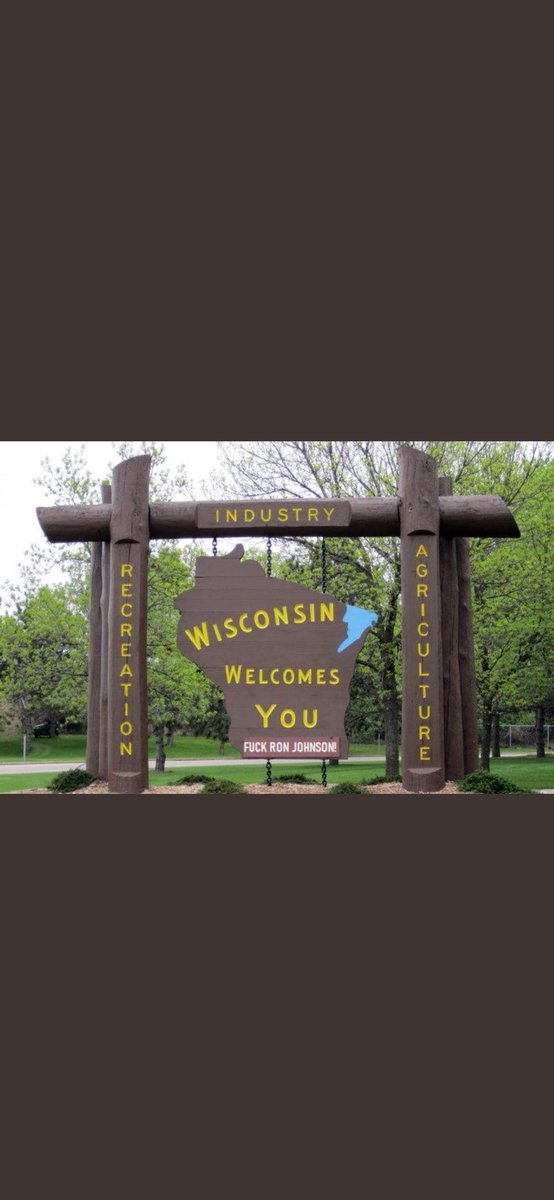 kid_riles's tweet image. Fact:
The state of Wisconsin, hands down, no contest, has the best Interstate welcome signs.