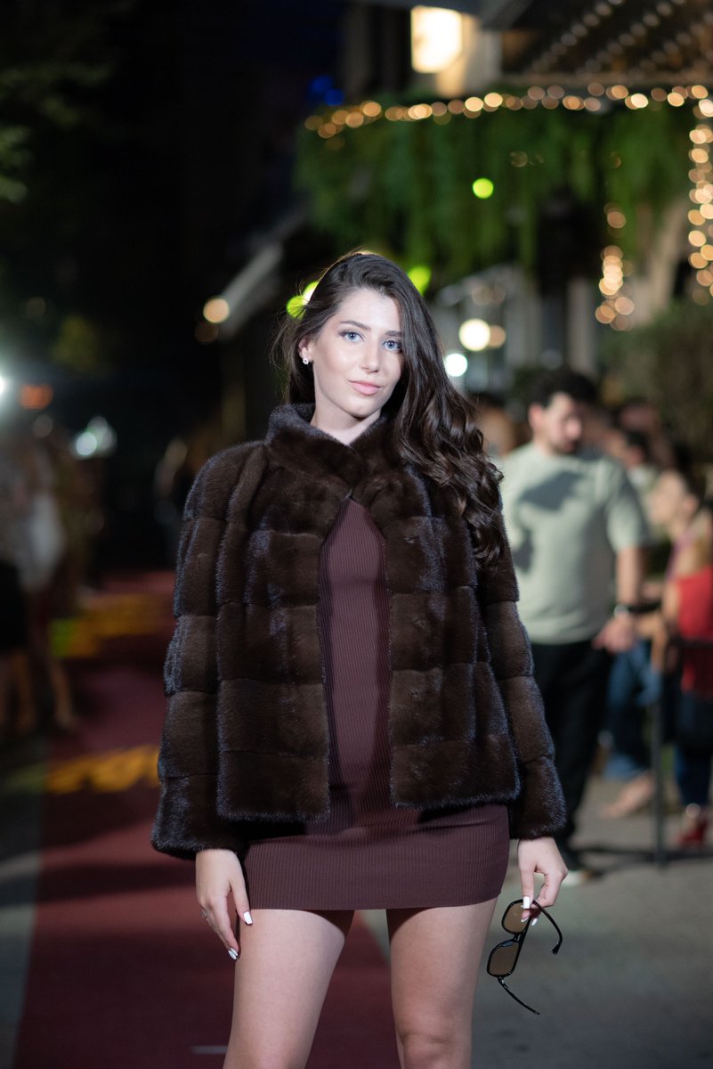 imperiafurs's tweet photo. Stay updated on the fashion trends of the Autumn Winter 2025/26 season.

#fundraisingcharityfashionshow #IMPERIAFURS #NewCollection #WomenCollection #WomenStyle #Fashion #Fashionista #FashionPhotography #FashionBlogger #FurFashion  #paraliakaterinis #greece https://t.co/aRvGHjevs2