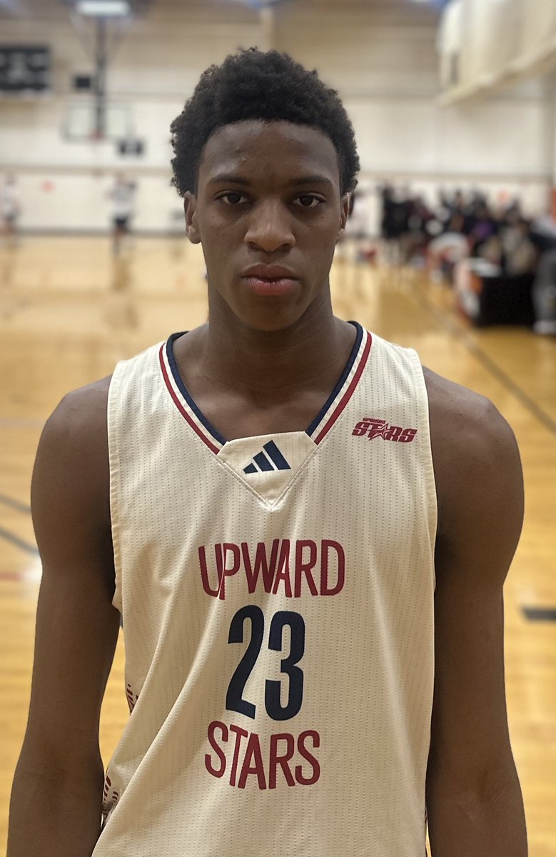 hoopseen's tweet image. JJ Gray knocked down five threes and finished with 19 points, helping Upward Stars 3SSB 15U cap off an undefeated weekend here at #SummerFinale. CJ Moore was impressive all weekend as well, his defensive activity stood out, and he consistently made winning plays.
