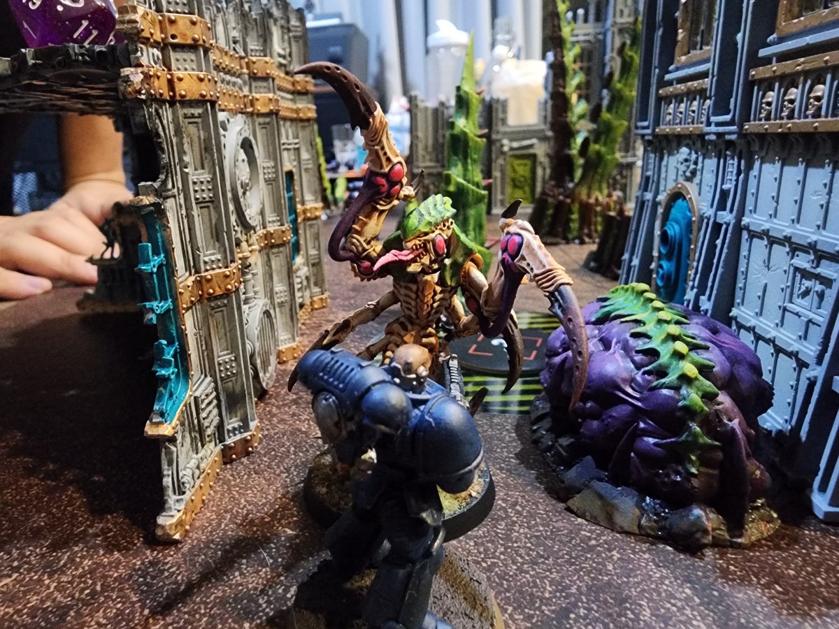 Mick19988's tweet image. First game with Raveners. The Felltalon did extra work by eating two Space Marines in one activation. #warhammer40000 #Warhammer