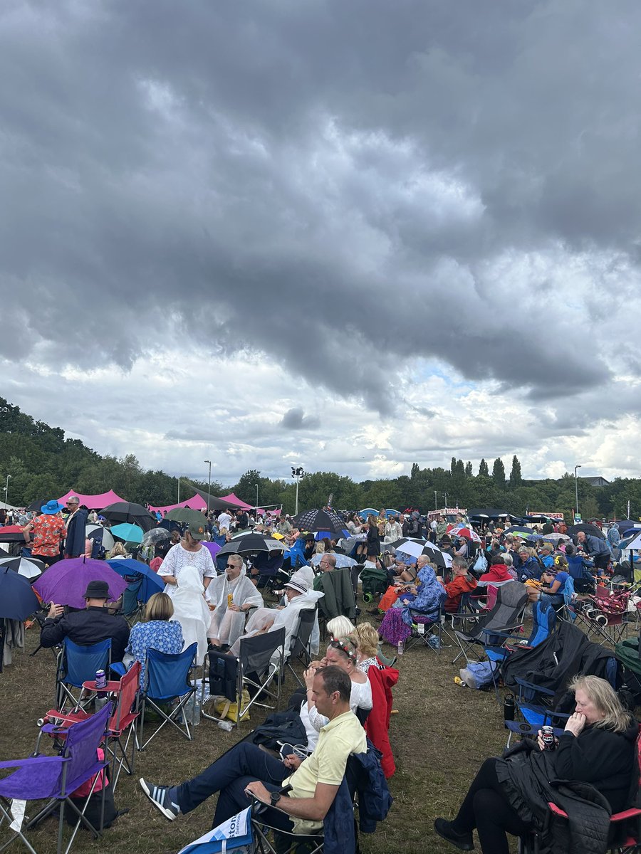 aaron taylor tweet media