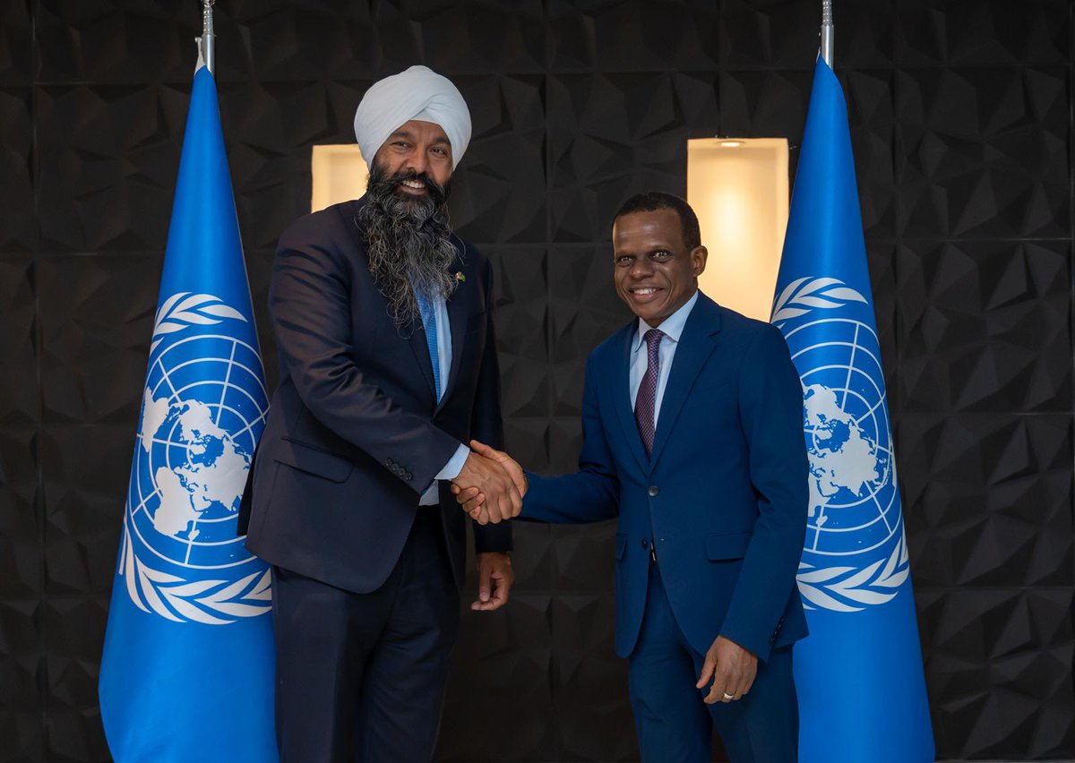 Marc_Ben's tweet image. On his way to his G20 ministerial meeting in South Africa, Secretary of State for Development @randeepssarai made a stop in Ethiopia to meet with our partners. Among others @_AfricanUnion @AfricaCDC @amma_twumamoah @parfait_onanga @ECA_OFFICIAL @Dr_JeanKaseya