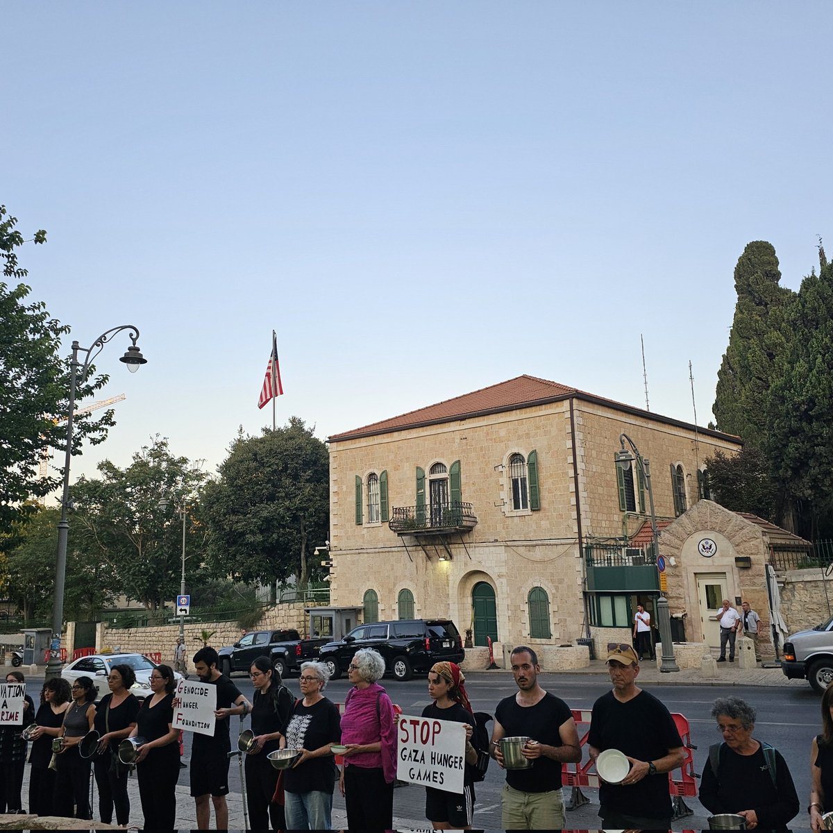 againstwarvoice's tweet image. Today in Jerusalem: As Gaza starves under a manufactured famine, activists rallied outside the US Embassy, calling to end the starvation and genocide.