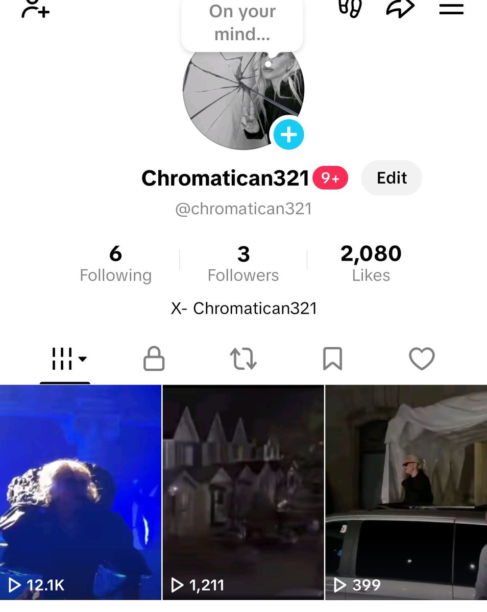 chromatican321's tweet image. Damn ARTPOP is loved like that?