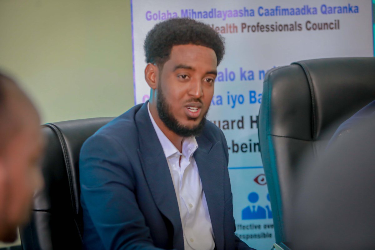 NHPCSomalia's tweet image. Dr. @MMCaddow, Secretary-General of the National Health Professionals Council (NHPC), met with office staff today to review current tasks and discuss strategies to accelerate and enhance their implementation.

#NHPC #RegulatingHealthProfessionals #ProtectingThePublic
