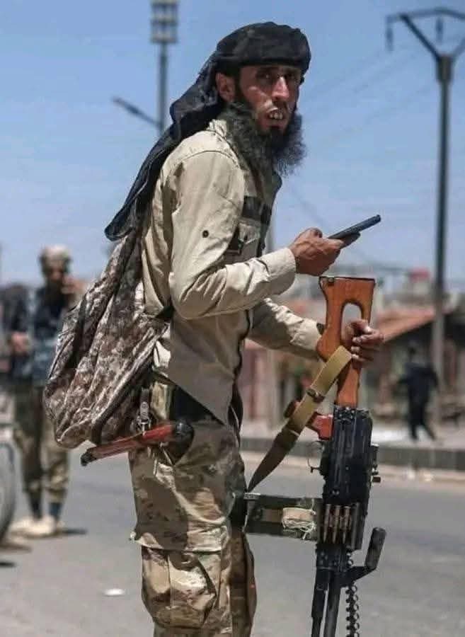 ارفع راسك فوق انت صلعومي