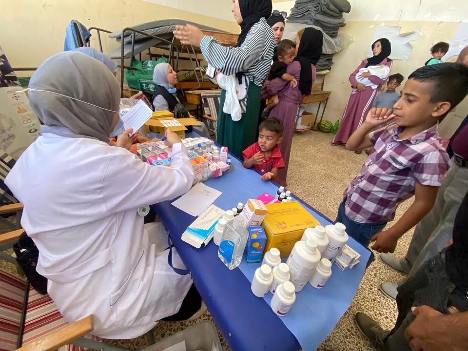 Muriel Mafico (@muriel_mafico) on Twitter photo 🚨#Daraa, #Syria
In #Daraa, <a href="/SyriaUnfpa/">UNFPA Syria</a> partner, Syria Family Planning Association Mobile team is providing urgent humanitarian assistance in response to displacement from #Suwaida:
☑️Reproductive Health Services
☑️Nutrition screening & supplements
☑️ Psychosocial support 🚨#Daraa, #Syria
In #Daraa, <a href="/SyriaUnfpa/">UNFPA Syria</a> partner, Syria Family Planning Association Mobile team is providing urgent humanitarian assistance in response to displacement from #Suwaida:
☑️Reproductive Health Services
☑️Nutrition screening & supplements
☑️ Psychosocial support