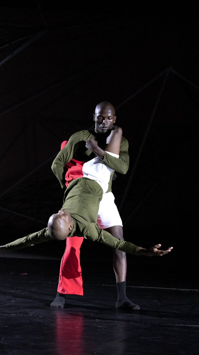 LIVE at #Ubumuntu2025! Come &amp; Dance Company from Rwanda has just opened the last night of #Ubumuntu2025 with ‘Umutuzo’, a powerful performance that highlights the 
importance of unity.

#UbumuntuArtsFestival